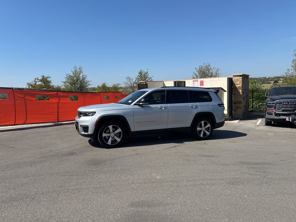 Used Car 2021 Jeep Grand Cherokee L  Limited For Sale Under $30,000 In Austin, Texas