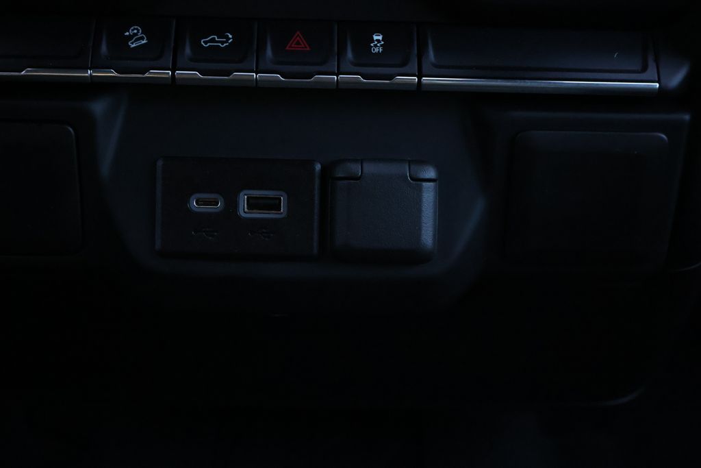 Thumbnail: 2021 Chevrolet Silverado 1500 - 20