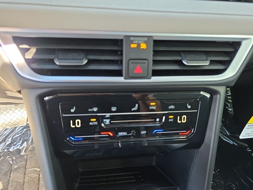 2026 Volkswagen Taos 1.5T SE Gray at Sutliff Volkswagen