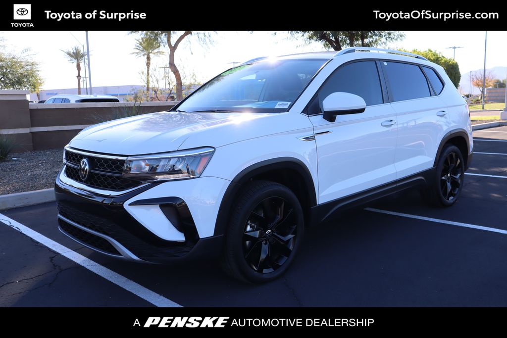 2022 Volkswagen Taos SE -
                  Surprise, AZ