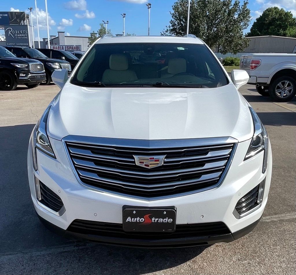 2019 Cadillac XT5 Luxury White at Cook Ford
