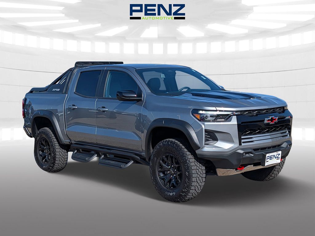 2025 Chevrolet Colorado 4WD ZR2 Crew Cab Short Box's photo
