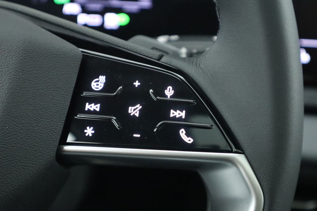 2025 Audi Q6 e-tron Premium 13