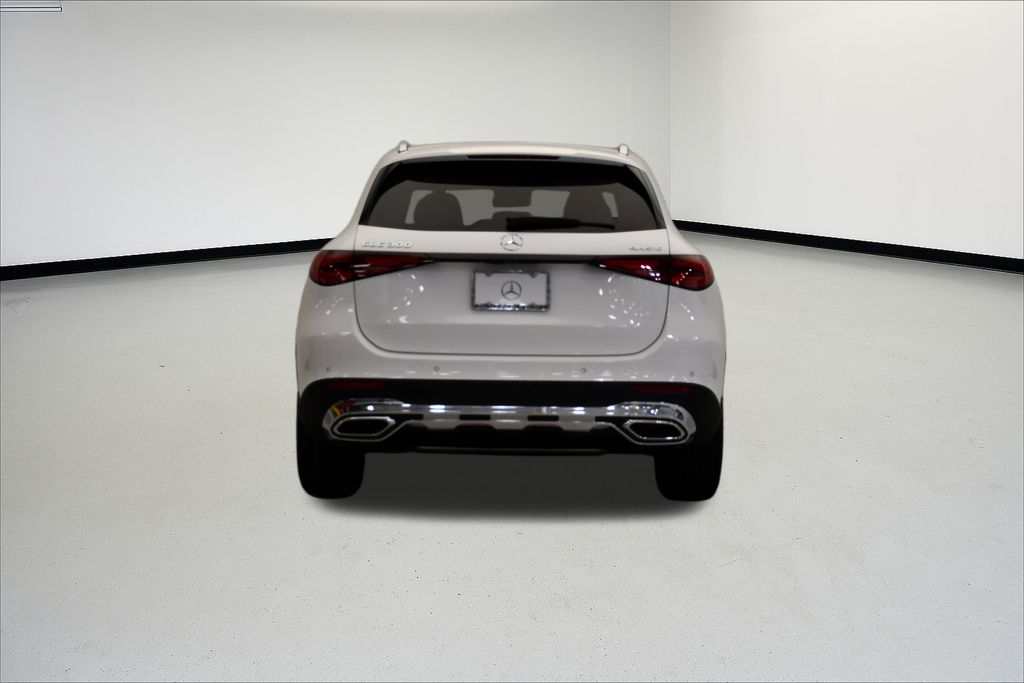 Thumbnail: 2026 Mercedes-Benz GLC - 4