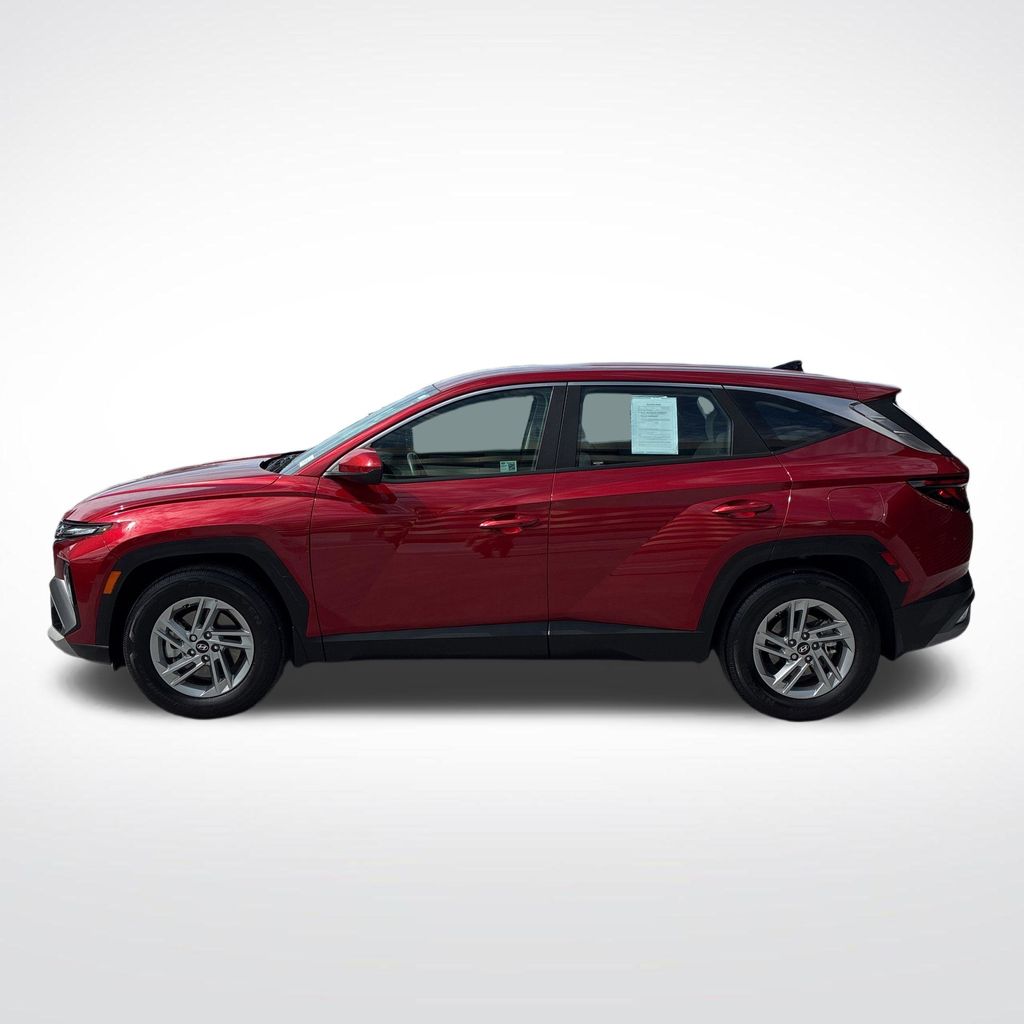 Ultimate Red 2025 Hyundai Tucson SUV / Crossover Front-Wheel Drive 8-Speed Automatic