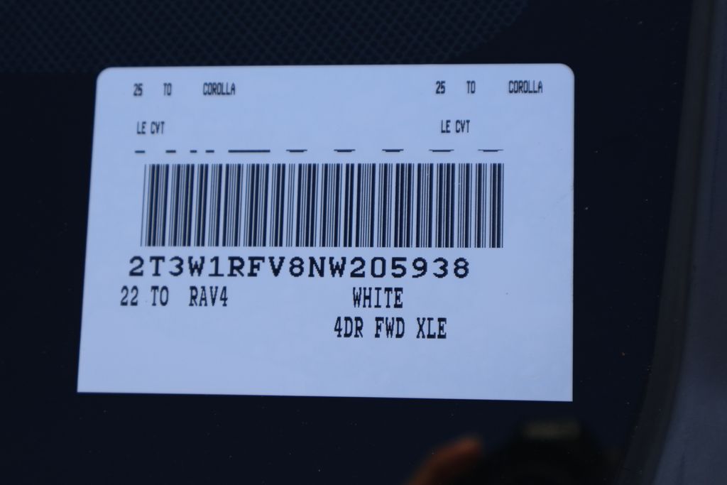 Thumbnail: 2022 Toyota RAV4 - 7