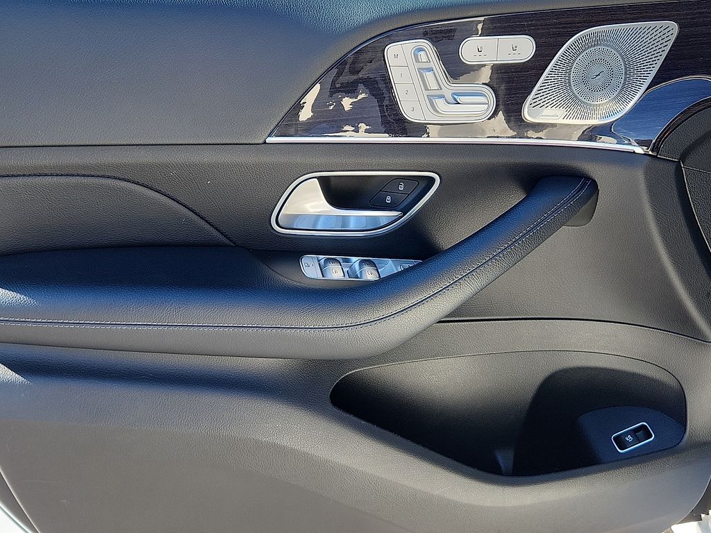 Thumbnail: 2021 Mercedes-Benz GLE - 12