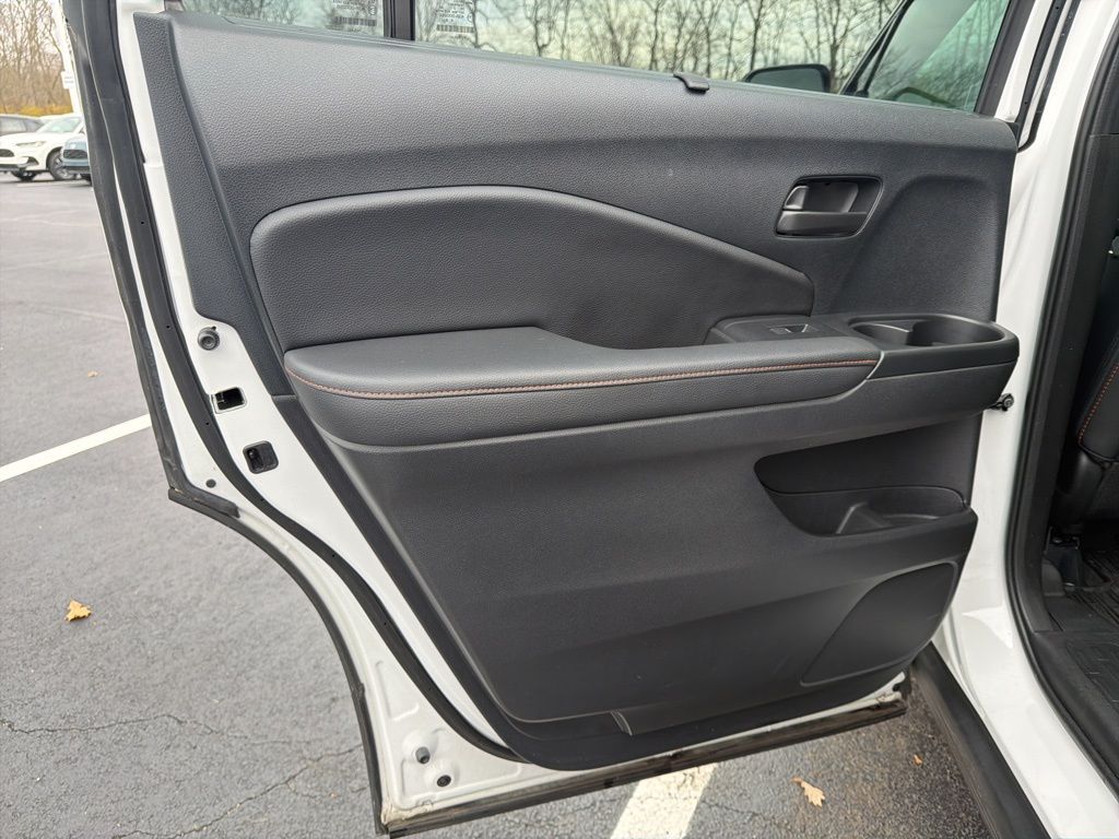 Thumbnail: 2023 Honda Passport - 21