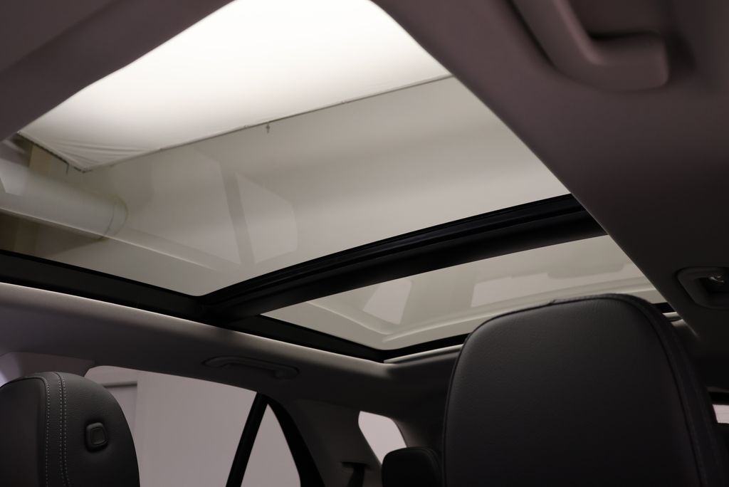 Thumbnail: 2026 Mercedes-Benz GLE - 15