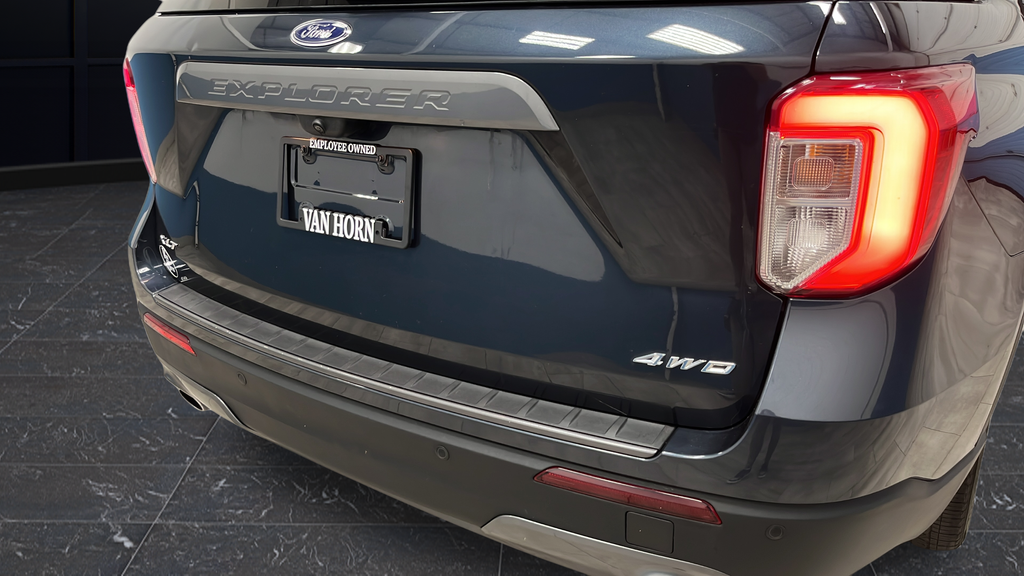 Used 2023 Stone Blue Metallic Ford XLT image 39