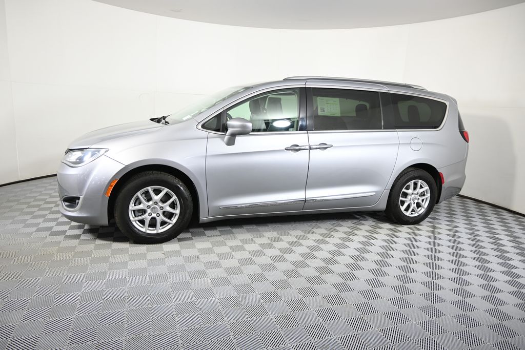 Used 2020 Chrysler Pacifica Touring L with VIN 2C4RC1BG4LR116083 for sale in Forest Lake, Minnesota