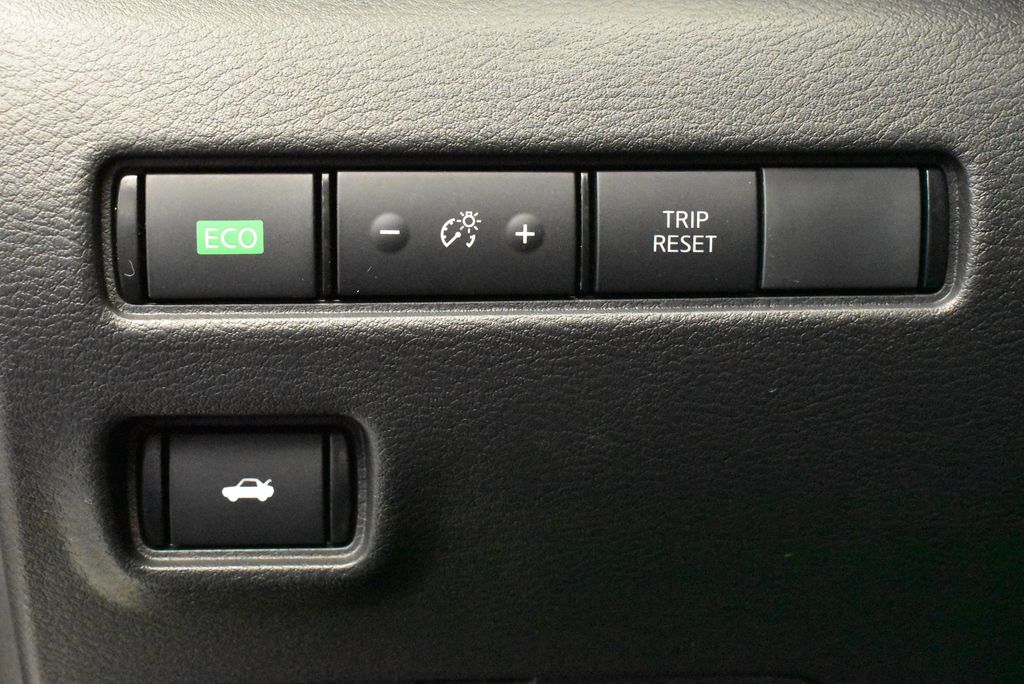 Thumbnail: 2025 Nissan Sentra - 15