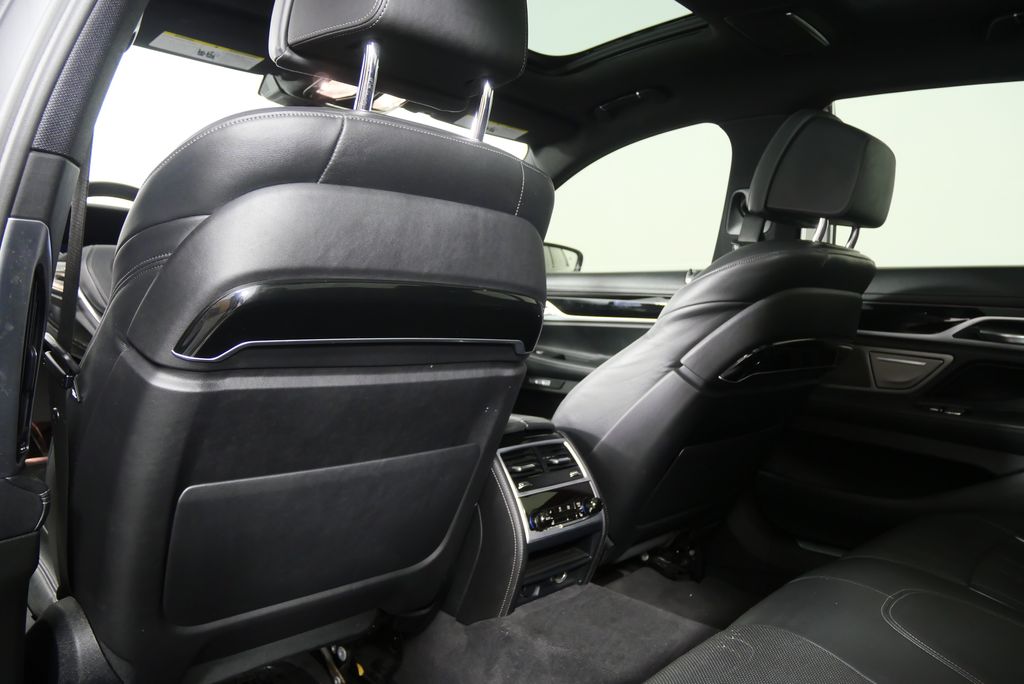 2018 BMW 7 Series 740i xDrive 16