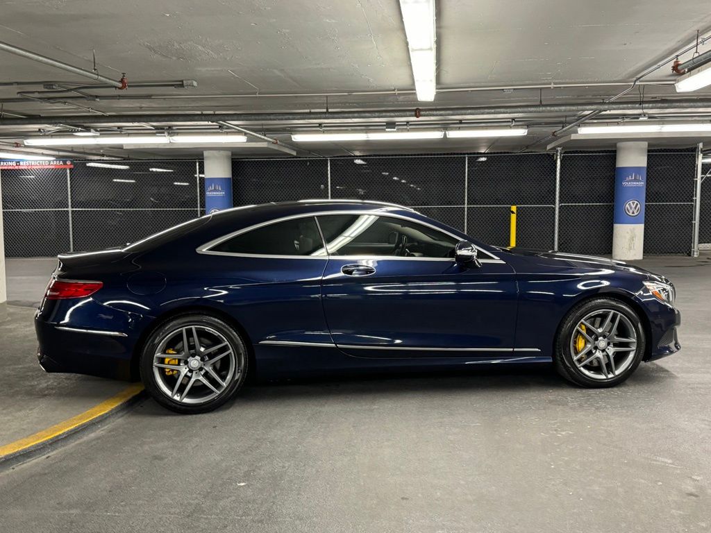 2015 Mercedes-Benz S-Class S 550 38