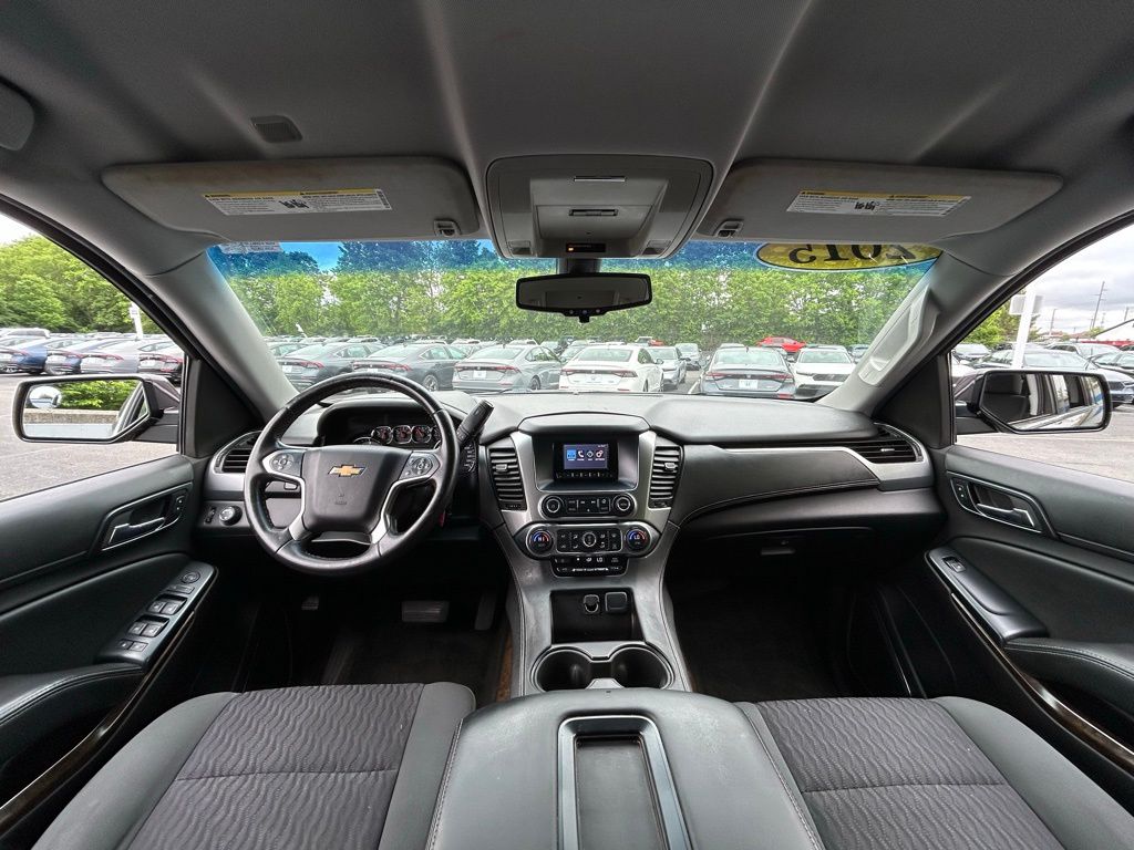 2015 Chevrolet Suburban LS 10