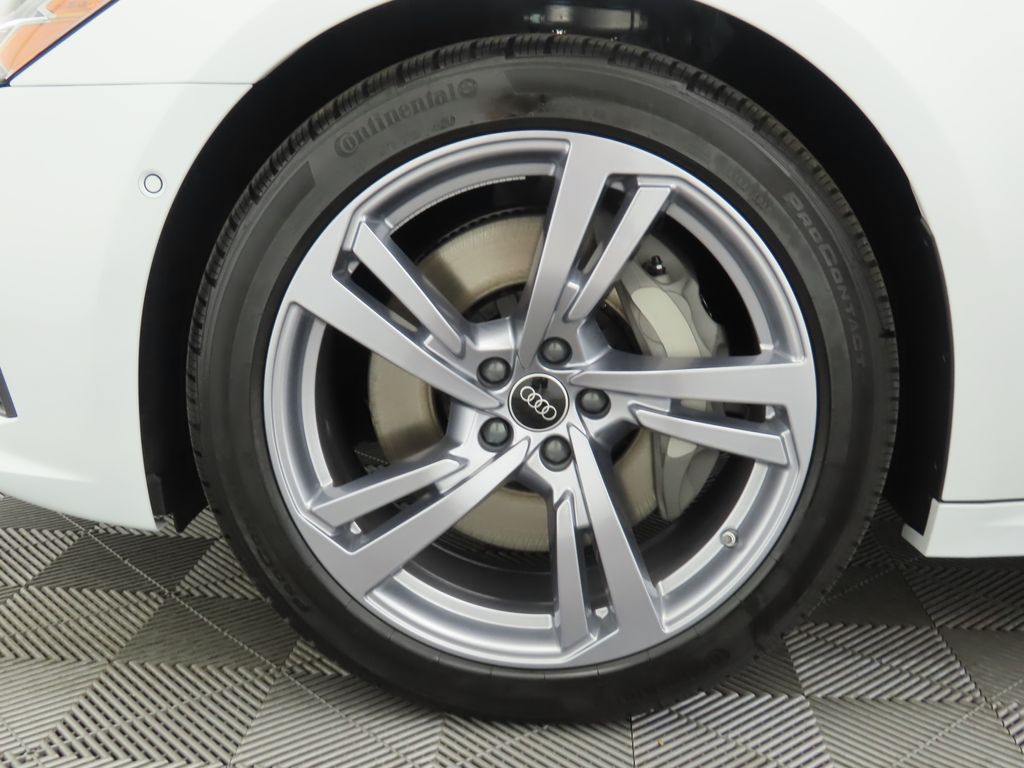 2025 Audi A7  32