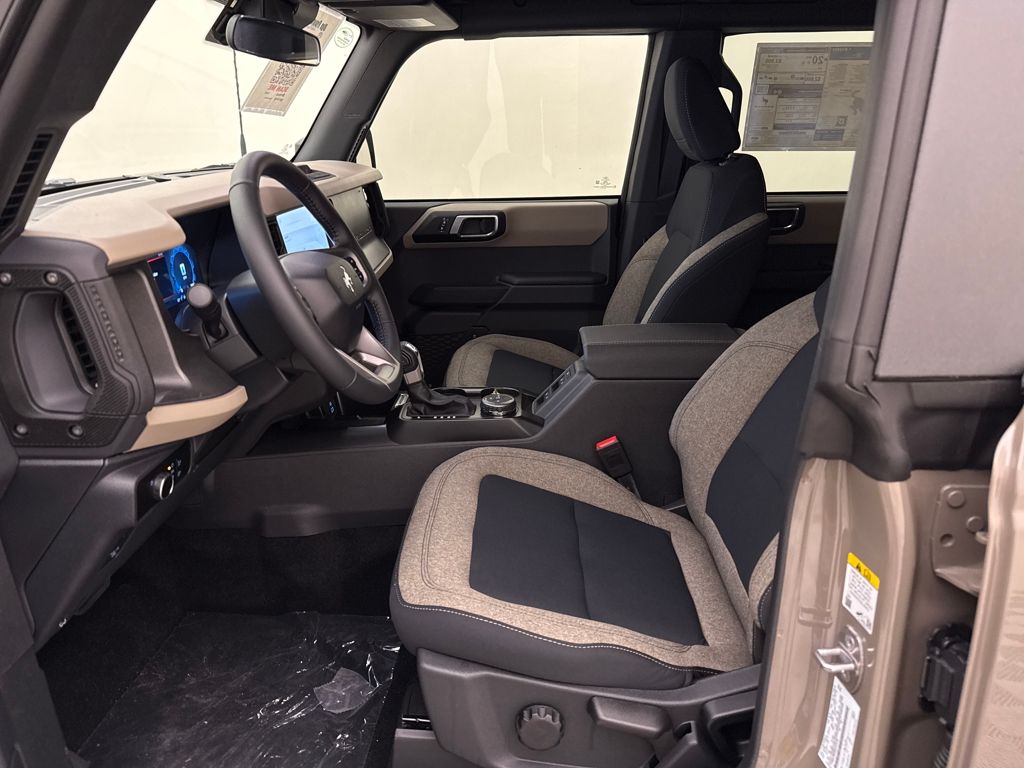 2025 Ford Bronco Big Bend photo 4