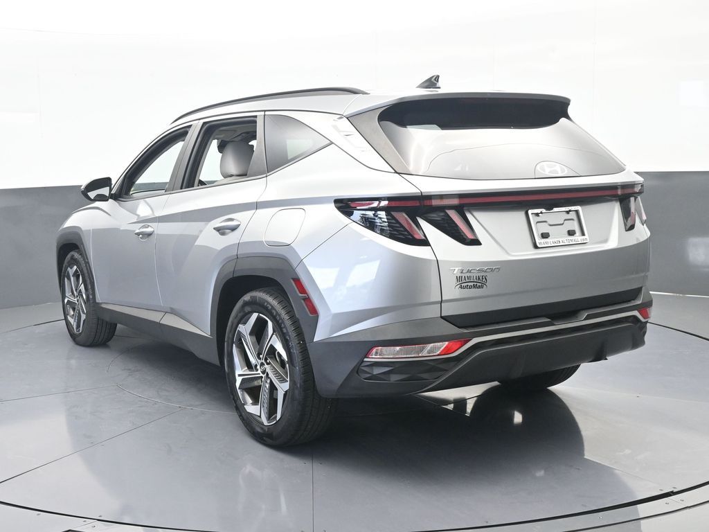 Used 2023 Shimmering Silver Hyundai SEL image 4