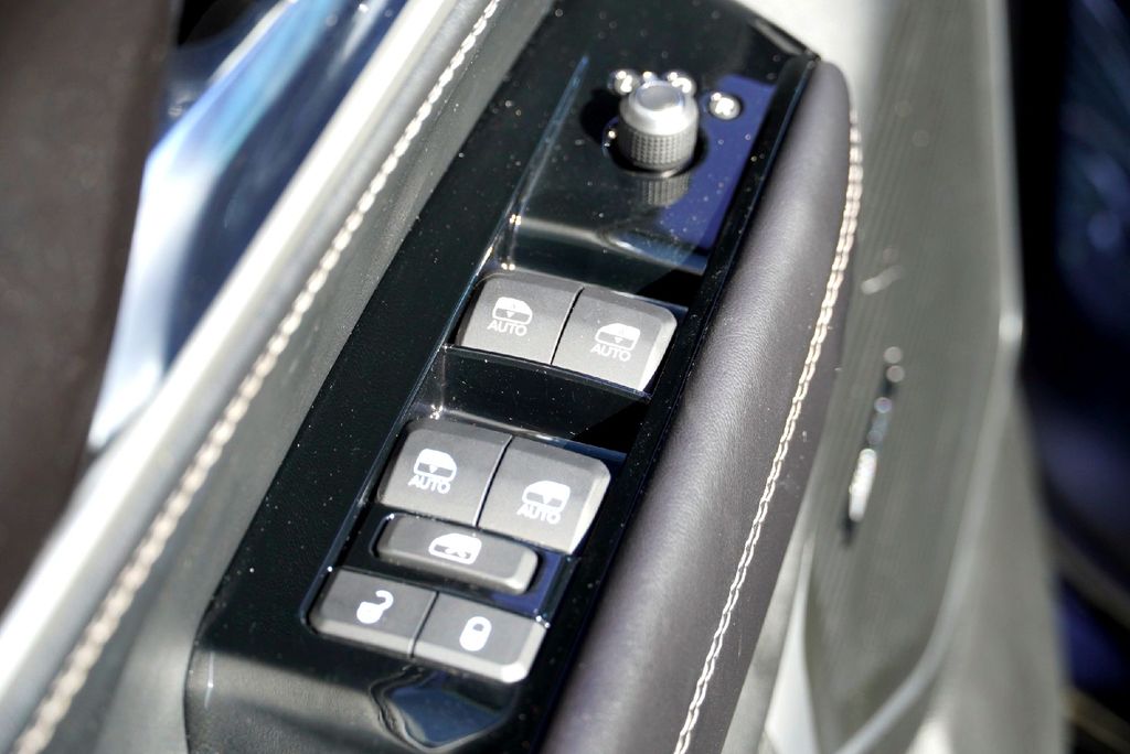 Used Car 2022 Jeep Wagoneer  Series I For Sale Under $40,000 In Taylor, Texas