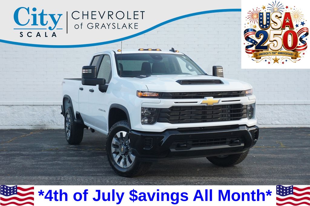 Summit White 2026 Chevrolet Silverado 2500HD Pickup Truck Four-Wheel Drive Automatic
