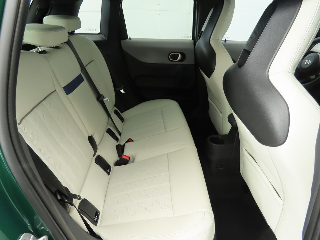 Thumbnail: 2026 MINI Cooper - 22