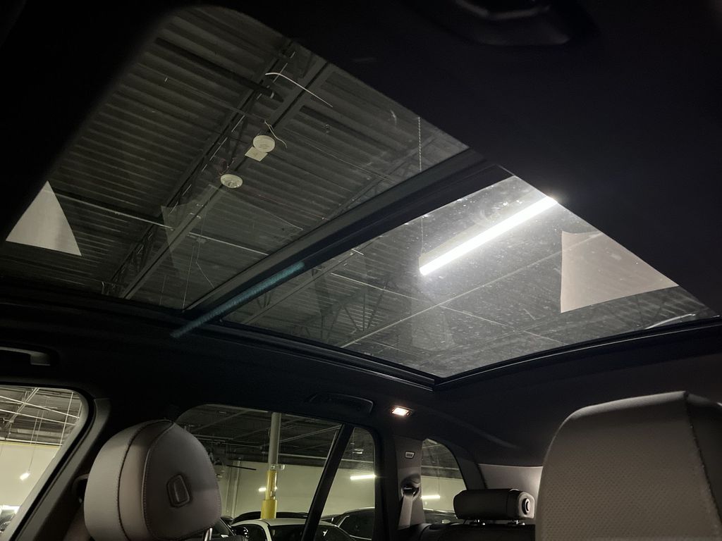 Thumbnail: 2026 BMW X5 - 22