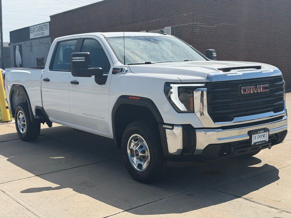 2024 GMC Sierra 2500HD Pro - Image 4