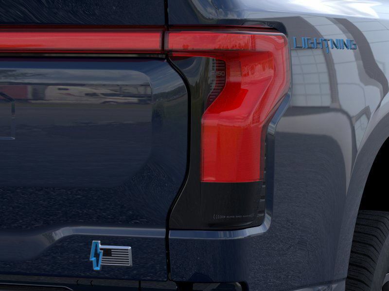 2025 Ford F-150 Lightning LARIAT