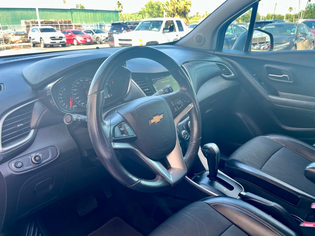2019 Chevrolet Trax LT 27