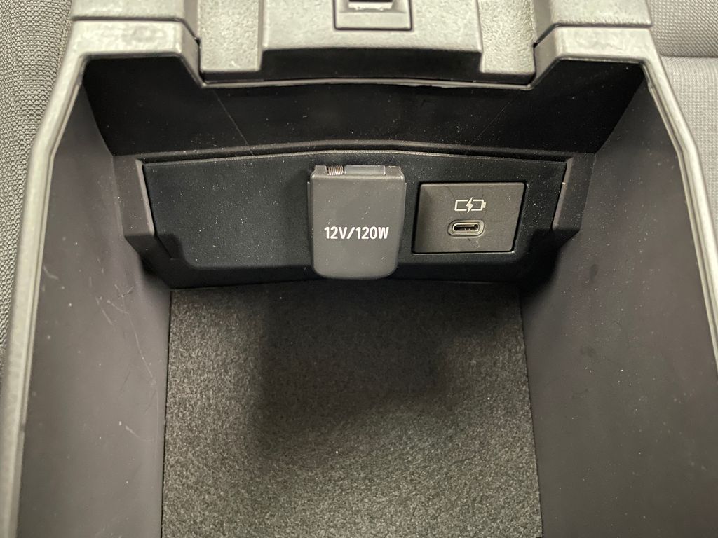 Thumbnail: 2025 Toyota Corolla - 30