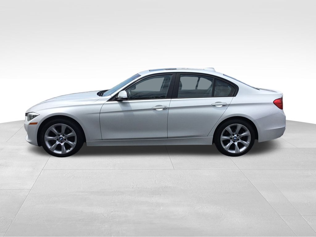 Thumbnail: 2015 BMW 3 Series - 4