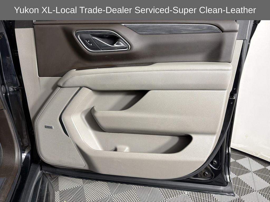 used 2022 GMC Yukon XL car, priced at $40,977