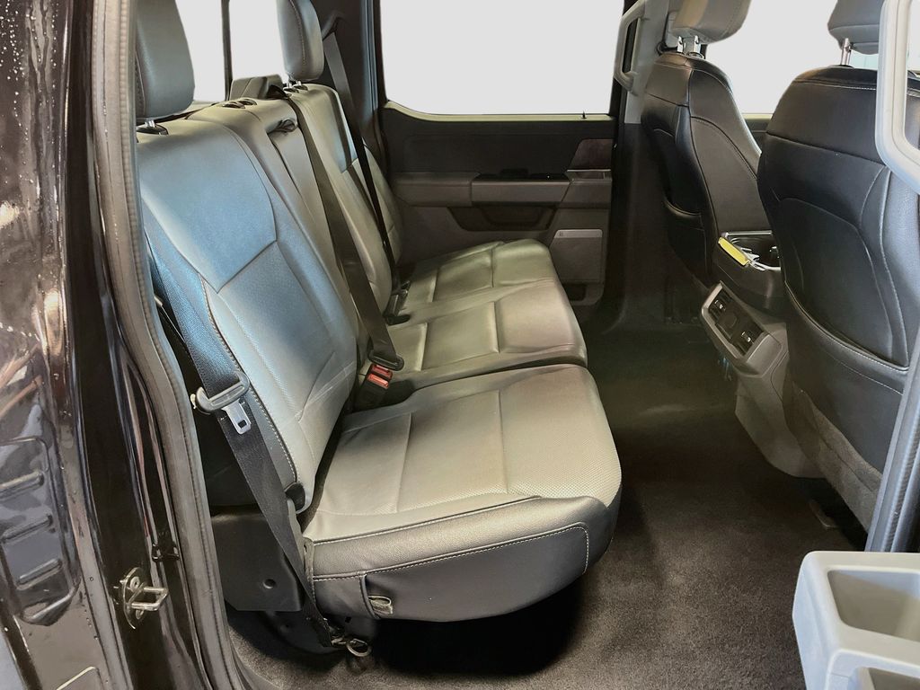 Used 2023 Black Metallic Ford Lariat image 28