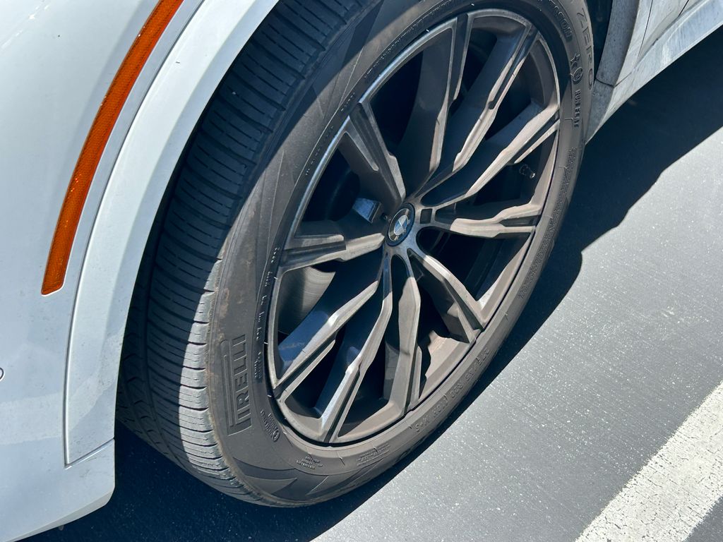 Thumbnail: 2023 BMW X5 - 3