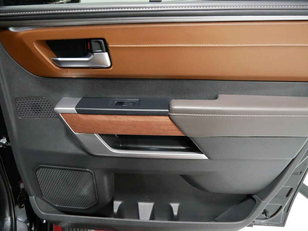 2025 Toyota Tundra 1794 Edition - Photo 27