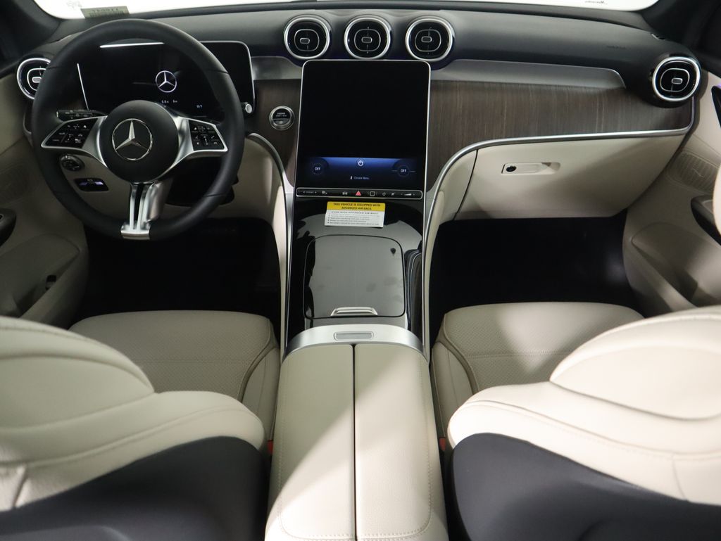 Used 2026 Silver Mercedes-Benz GLC 300 image 14