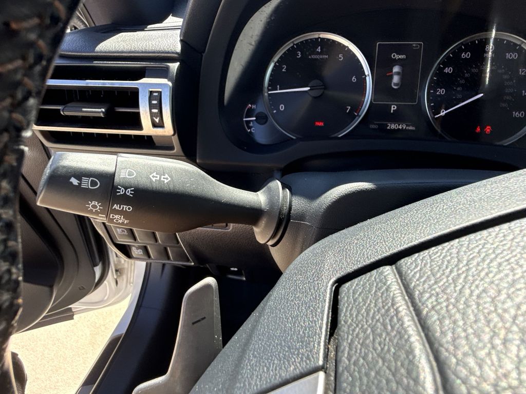 Thumbnail: 2022 Lexus RC - 28