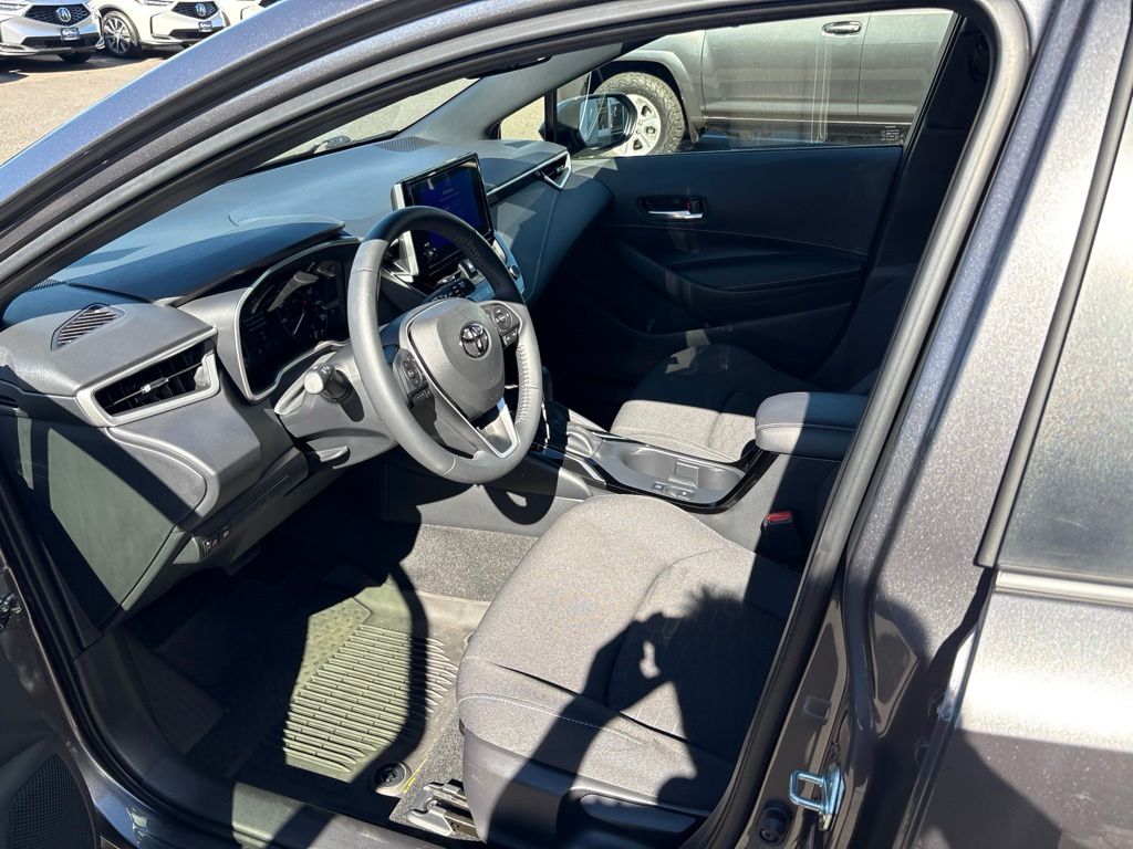 2024 Toyota Corolla Hatchback SE