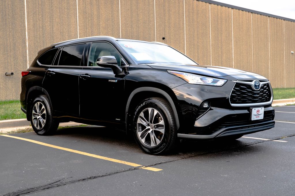 Used 2020 Toyota Highlander Hybrid SUV