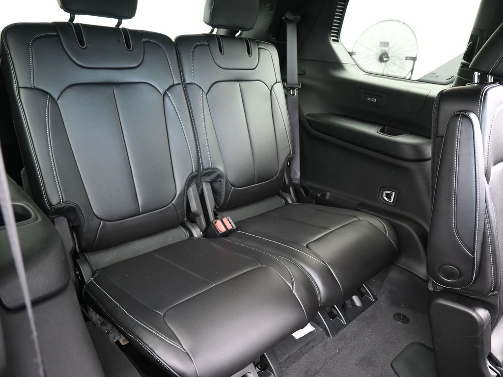 Used 2025 Silver Zynith Jeep Limited image 41