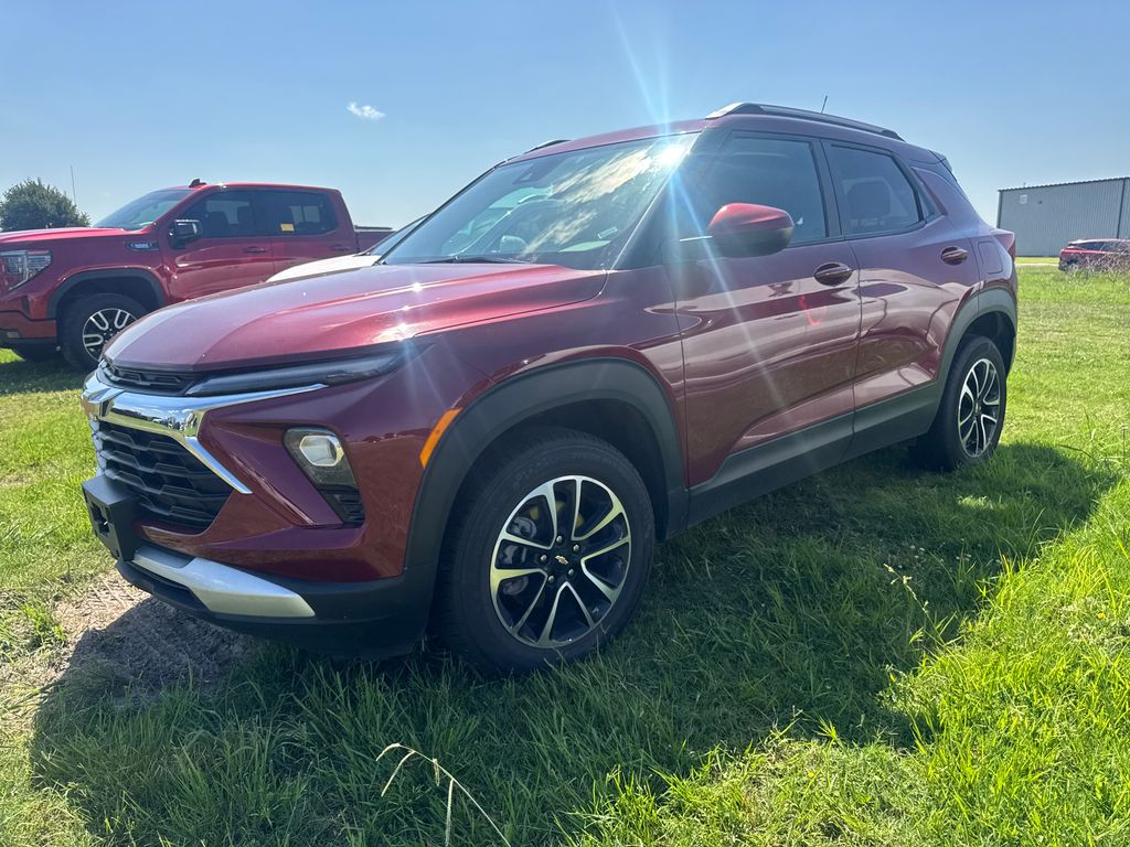 Red (Crimson) 2025 Chevrolet Trailblazer SUV / Crossover Four-Wheel Drive 9-Speed Automatic