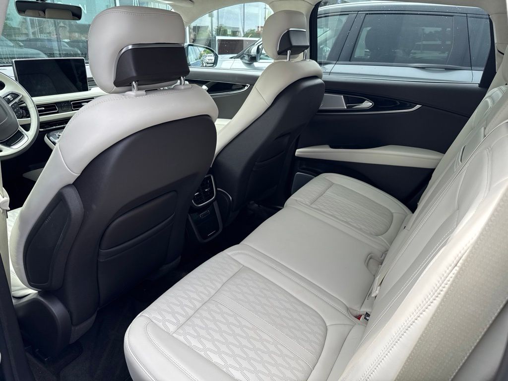 2023 Lincoln Nautilus Black Label