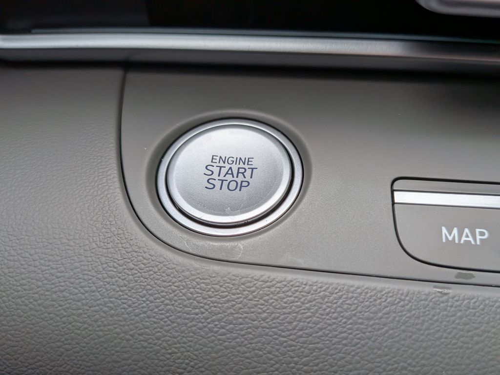 2025 Hyundai Elantra SEL - Photo 29