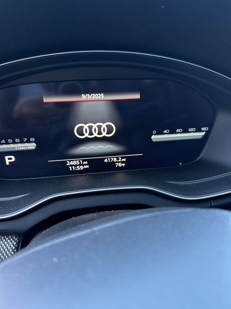 Thumbnail: 2022 Audi SQ5 - 3