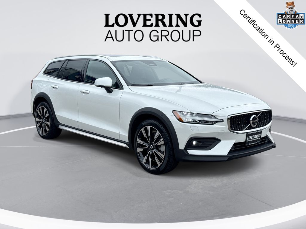 2025 Volvo V60 Cross Country B5 Ultra AWD