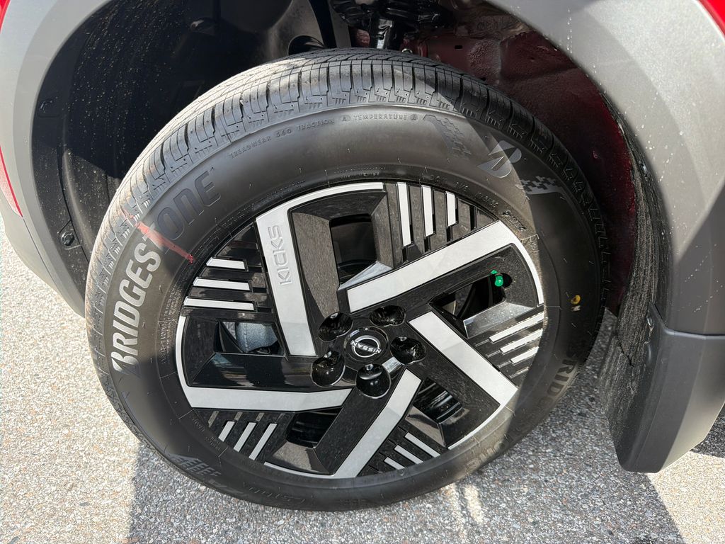 New 2026 Nissan Kicks SV 4D Sport Utility