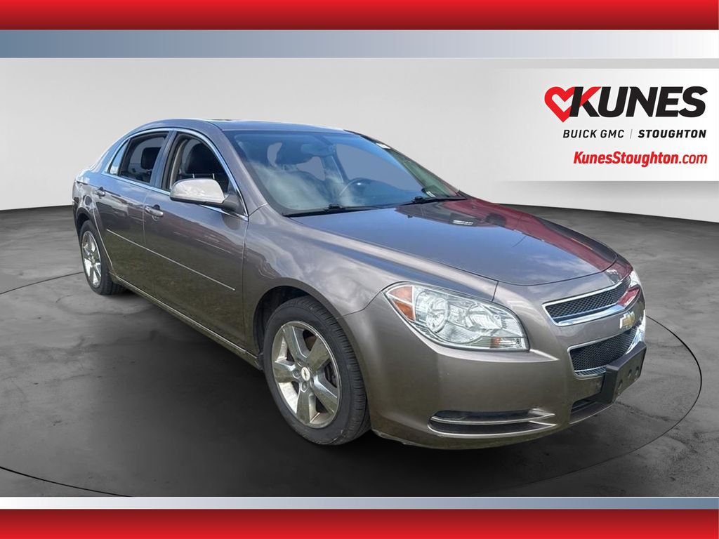 Gray (Mocha Steel Metallic) 2011 Chevrolet Malibu Sedan Front-Wheel Drive 6-Speed Automatic Overdrive