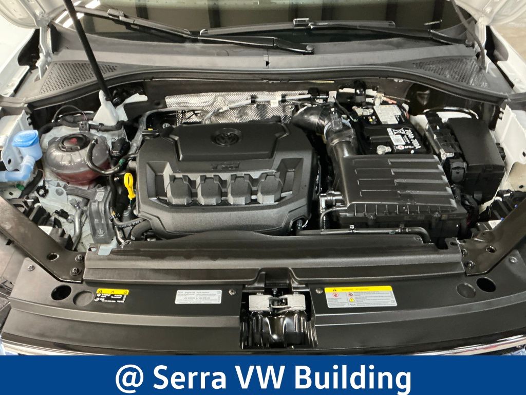 Certified Used 2024  Volkswagen 2.0T SE image 10