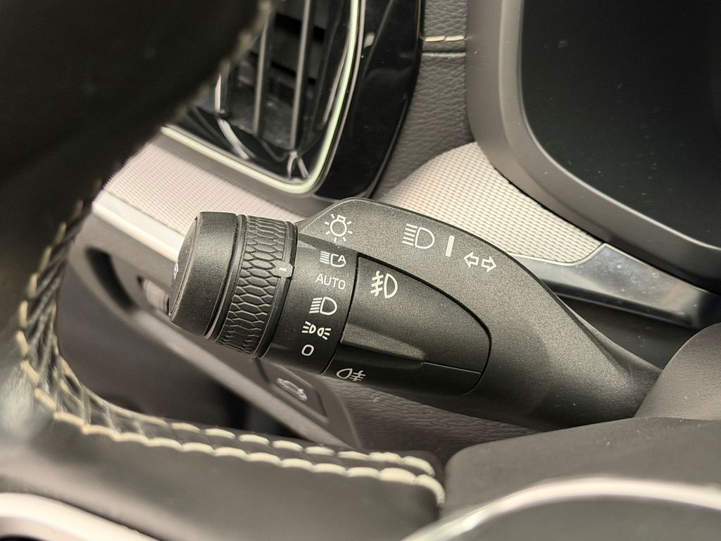 Thumbnail: 2021 Volvo S60 - 29