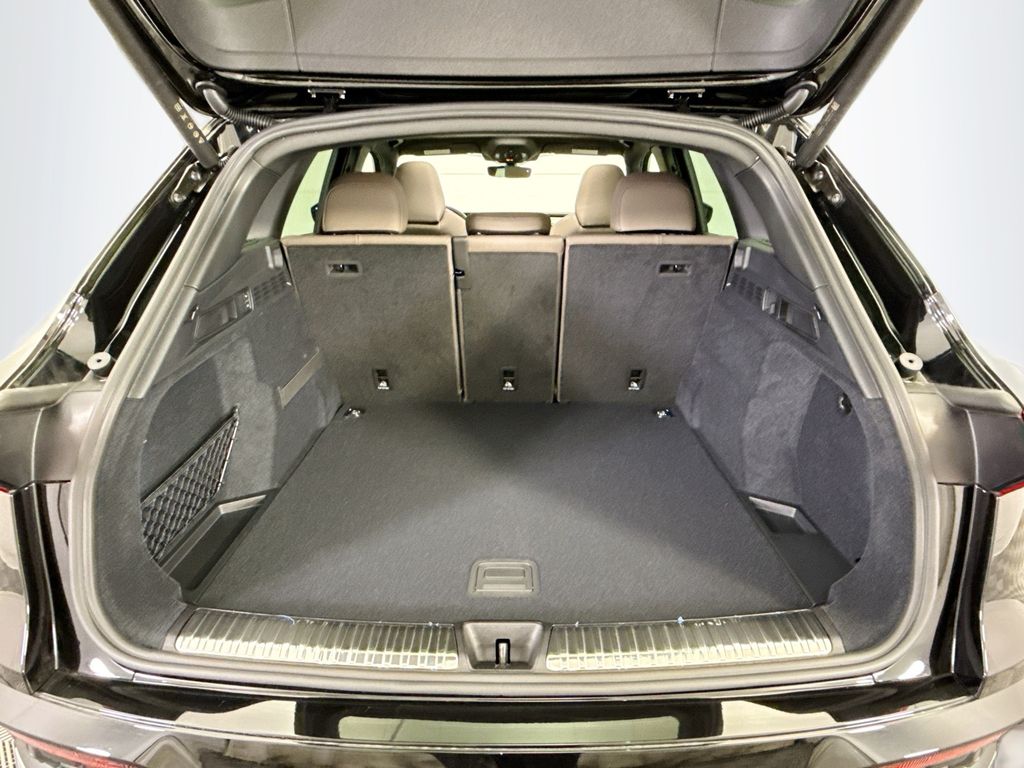 Thumbnail: 2025 Audi Q5 - 27